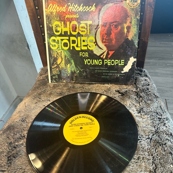 Vintage 1962 Alfred Hitchcock Presents Ghost Stories for Young People Vinyl - Picture 4 of 6